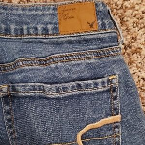 American Eagle straight leg Jean's. LIKE NEW!